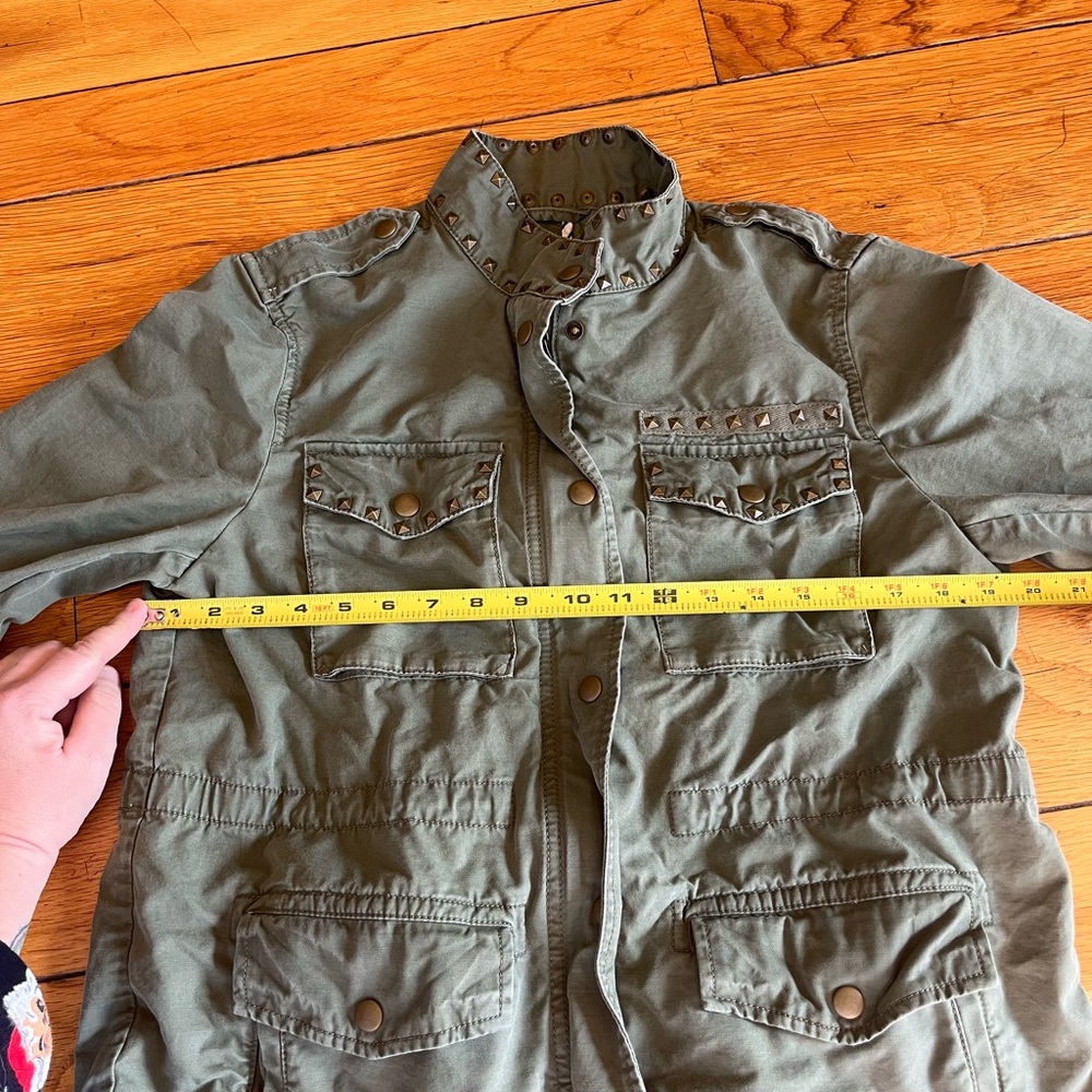 GAP Women’s Olive Studded Field Jacket - Picture 2 of 7